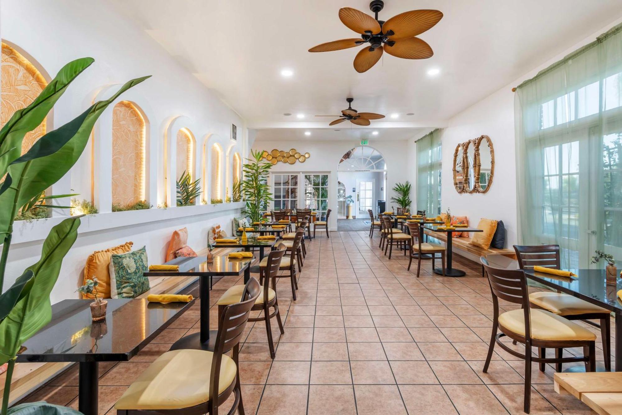 Best Western Plus Hill House Bakersfield Extérieur photo