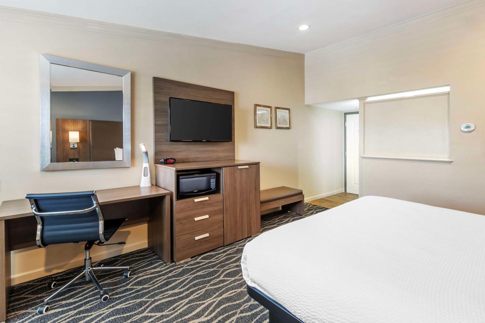 Best Western Plus Hill House Bakersfield Extérieur photo
