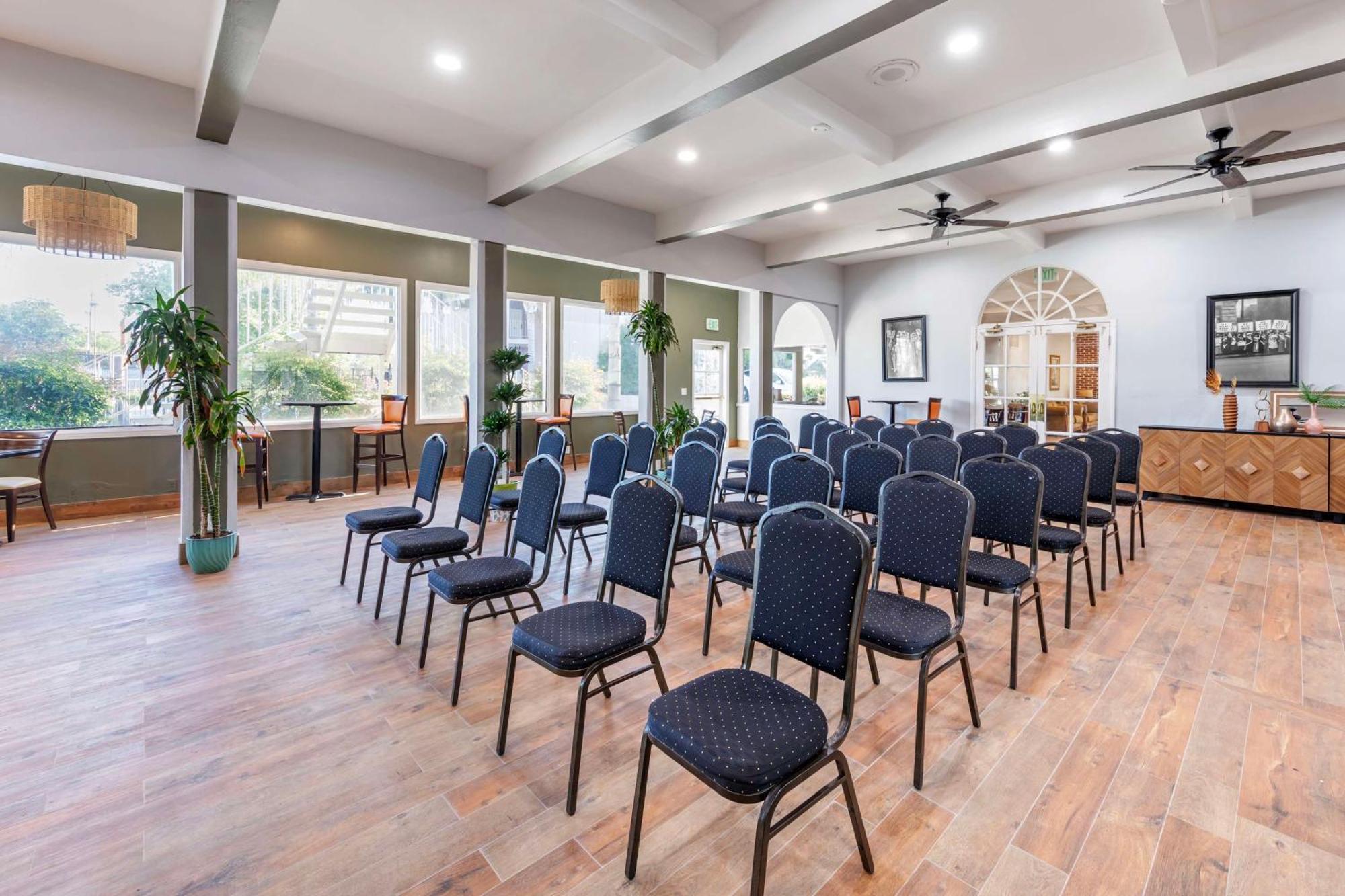 Best Western Plus Hill House Bakersfield Extérieur photo