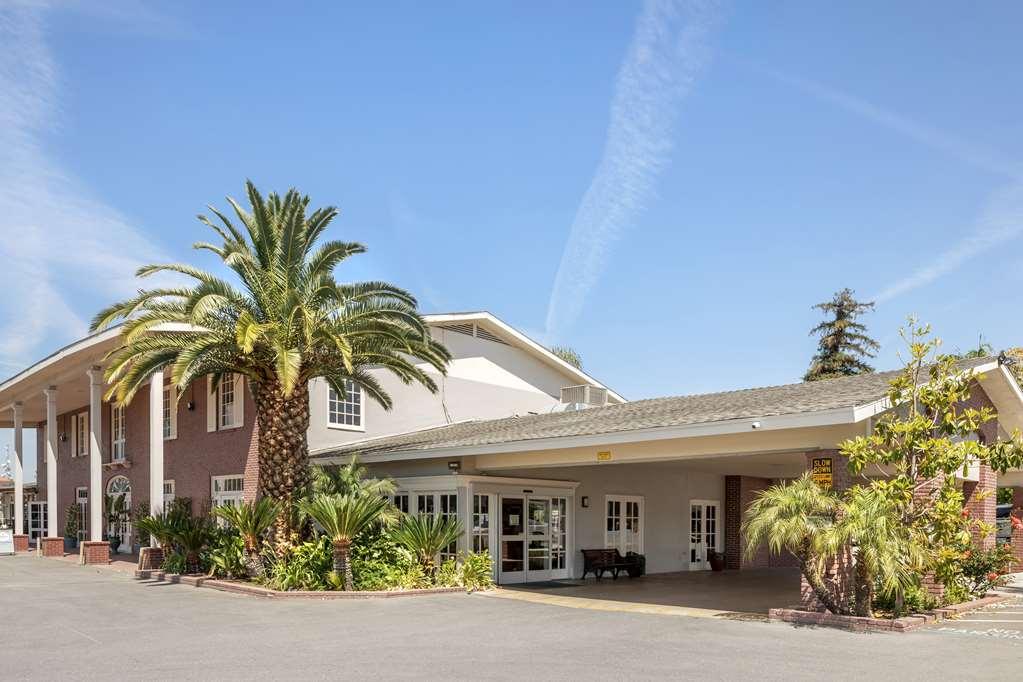 Best Western Plus Hill House Bakersfield Extérieur photo
