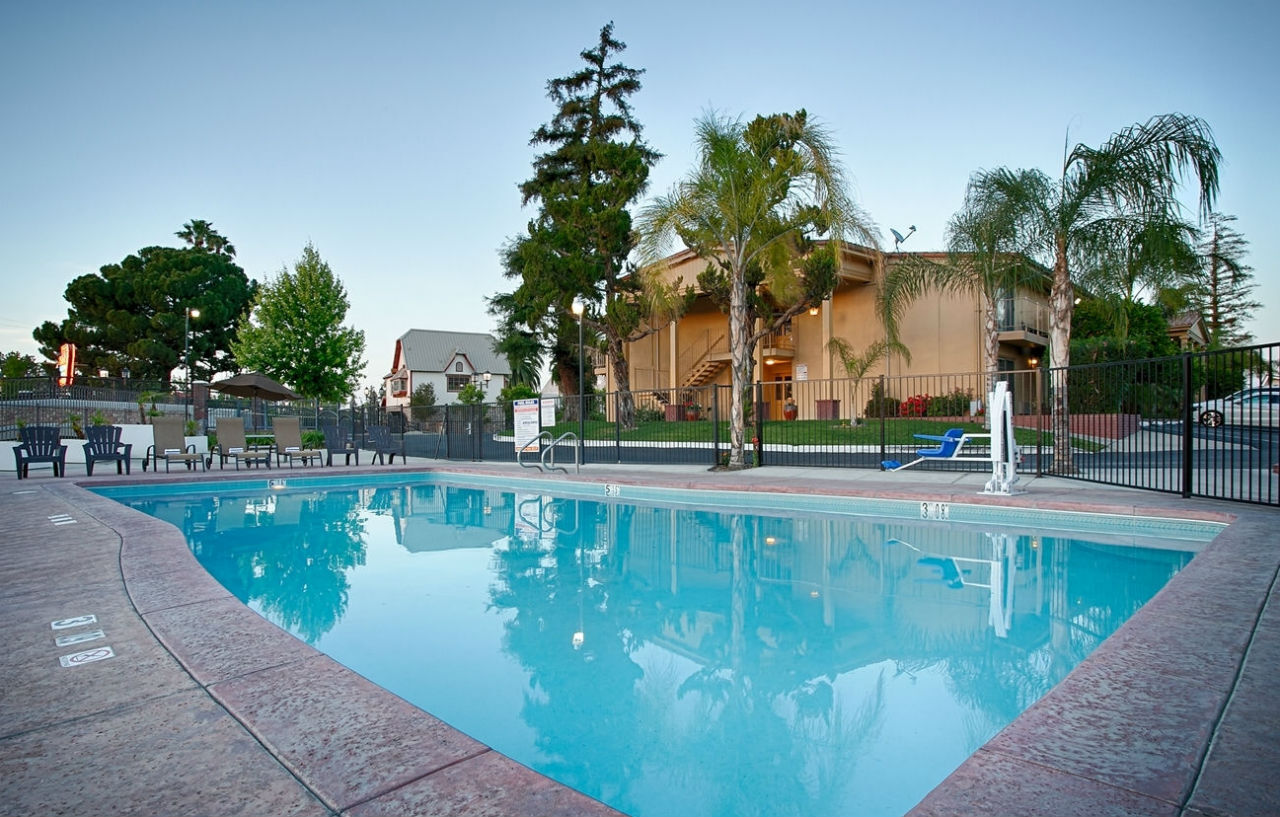 Best Western Plus Hill House Bakersfield Extérieur photo